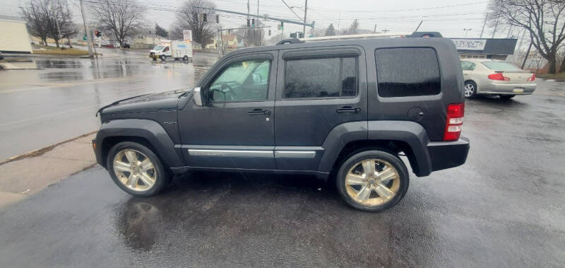 2011 Jeep Liberty Sport photo 6