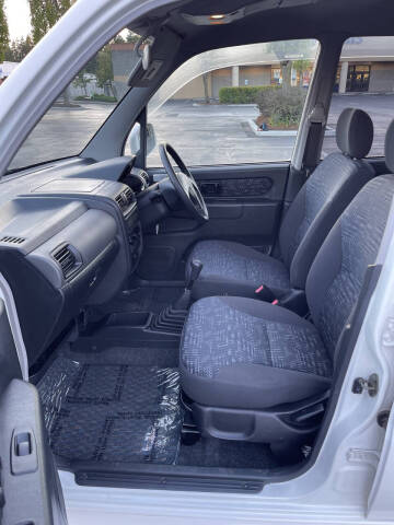 2000 Mitsubishi TOPPO BJ-R