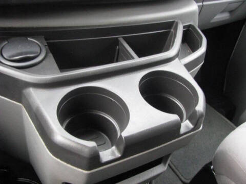 2010 Ford E-Series E-350 SD XLT