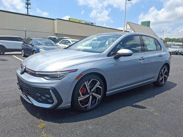 2025 Volkswagen Golf GTI SE