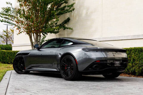 2024 Aston Martin DB12 V8