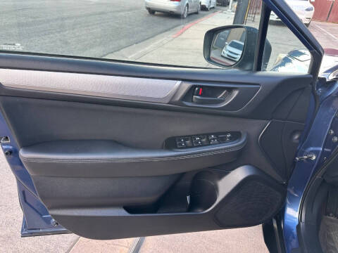 2019 Subaru Outback 2.5i