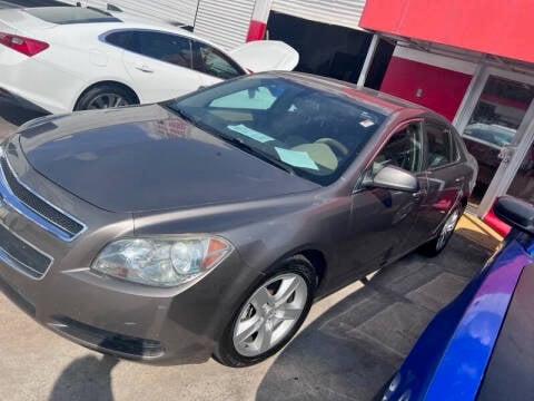 2011 Chevrolet Malibu for sale at LAKE CITY AUTO SALES in Forest Park GA