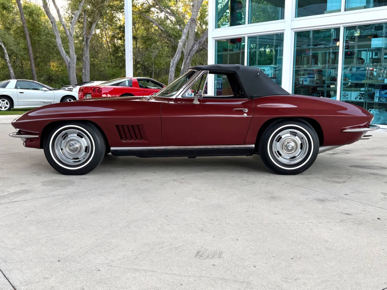 1967 Chevrolet Corvette 23