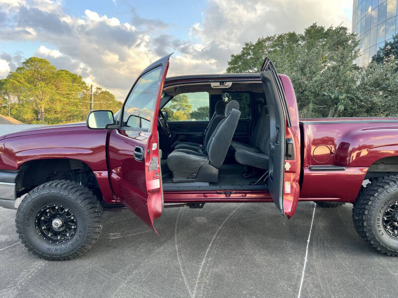 2004 Chevrolet Silverado 1500 LS