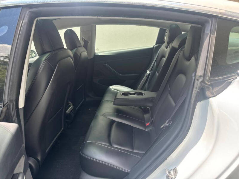 2020 Tesla Model 3 Standard Range