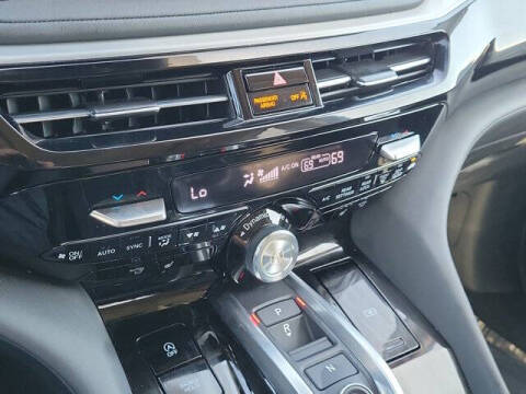 2025 Acura MDX w/Tech