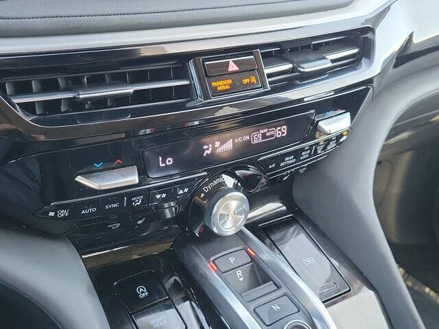 2025 Acura MDX w/Tech