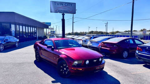 2007 Ford Mustang for sale at TWIN CITY AUTO MALL in Bloomington IL