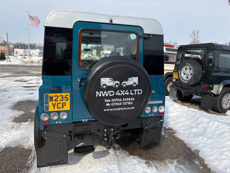 2000 Land Rover Defender