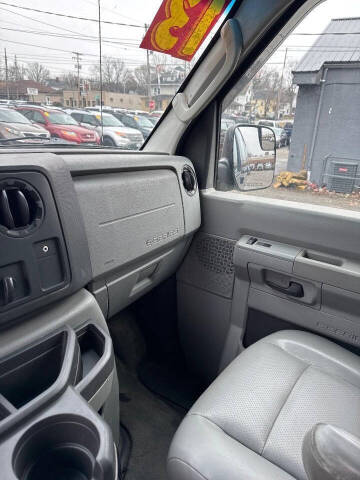 2013 Ford E-Series