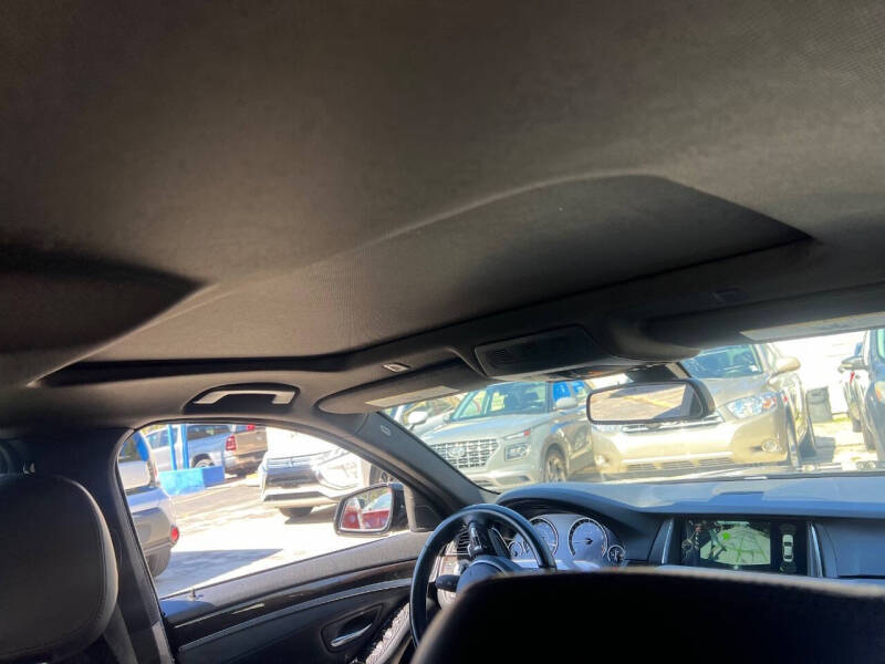 2016 BMW 5 Series 528i