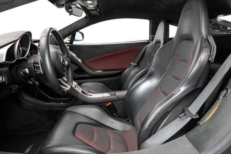 2013 McLaren MP4-12C