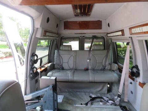 2010 Ford E-Series E-350 SD