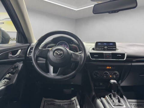 2015 Mazda MAZDA3 i SV