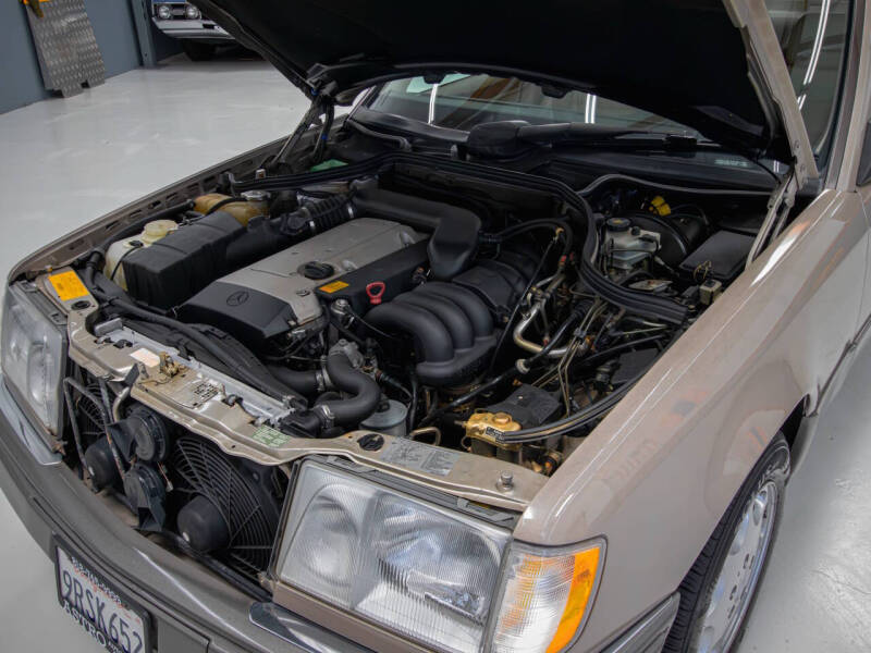 1994 Mercedes-Benz E-Class E 320