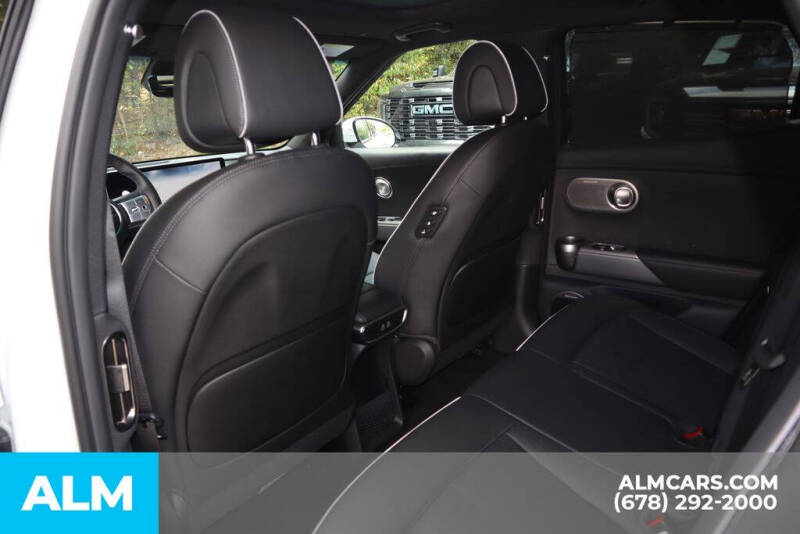 2025 Genesis GV60 Advanced