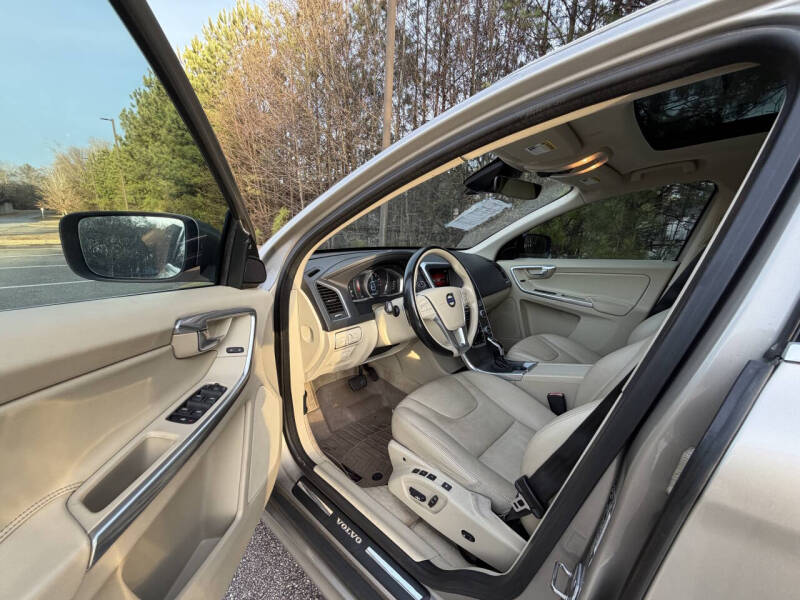 2015 Volvo XC60 T6 Drive-E