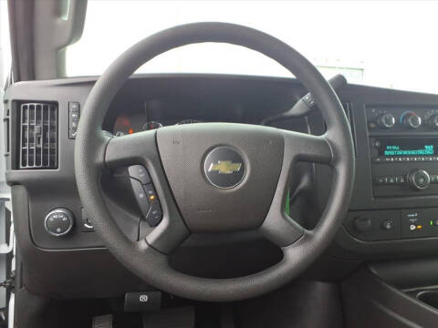 2025 Chevrolet Express 2500