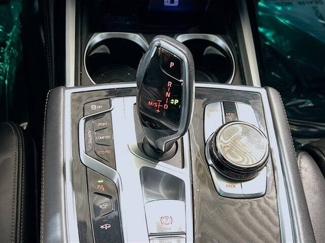 2017 BMW 7 Series 740i