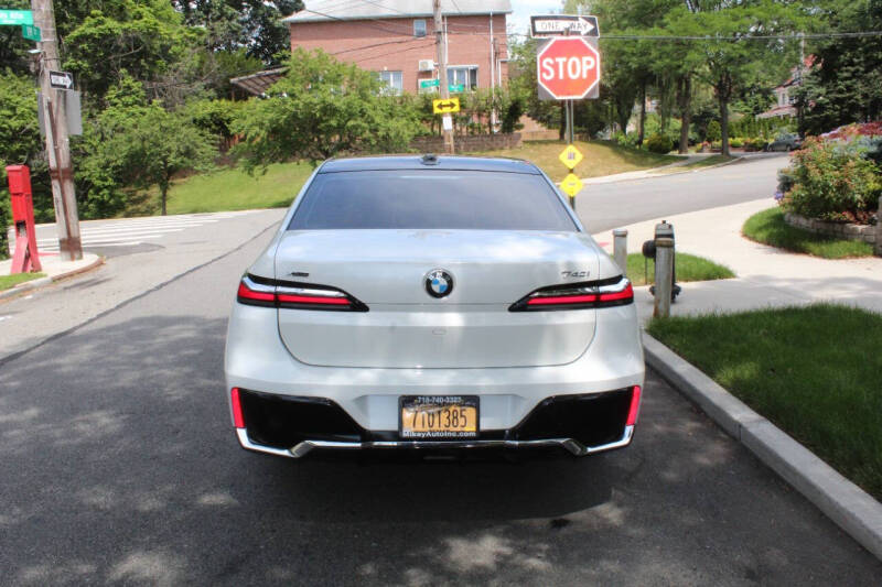 2024 BMW 7 Series 740i xDrive