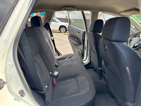 2015 Nissan Rogue Select S