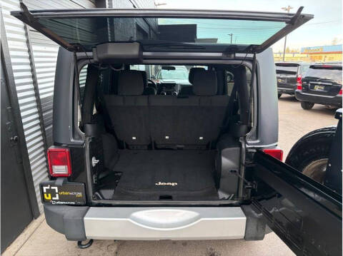 2011 Jeep Wrangler Unlimited Sahara