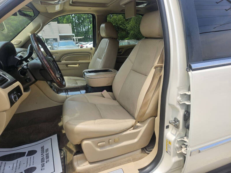 2012 Cadillac Escalade Luxury