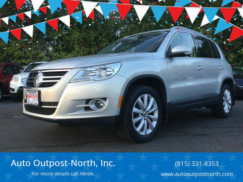 2011 Volkswagen Tiguan for sale at Auto Outpost-North, Inc. in McHenry IL