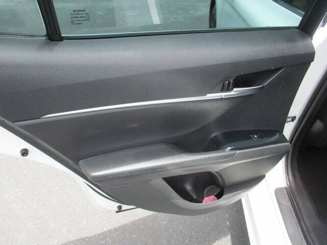 2018 Toyota Camry SE