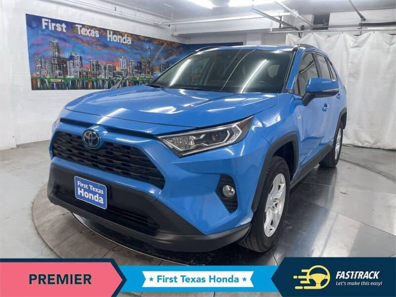 2020 Toyota RAV4 Hybrid XLE