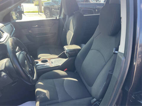 2017 Chevrolet Traverse LT