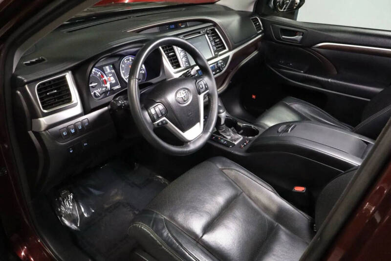 2016 Toyota Highlander