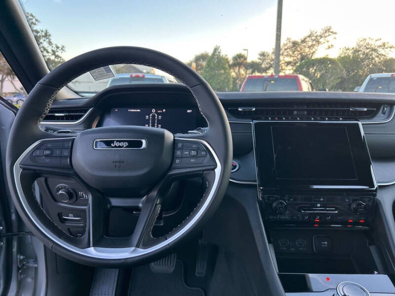 2025 Jeep Grand Cherokee L Altitude