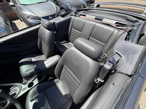 2004 Ford Mustang GT Deluxe