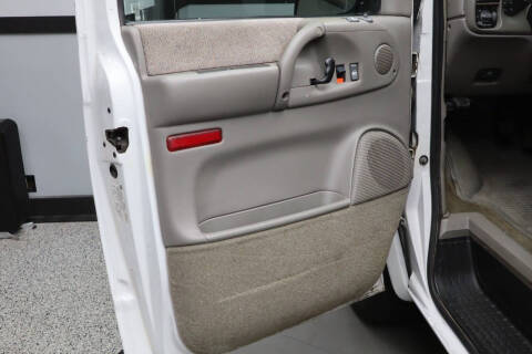 2002 Chevrolet Astro LS