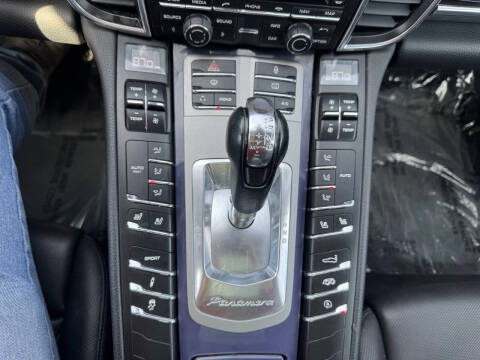 2013 Porsche Panamera 4