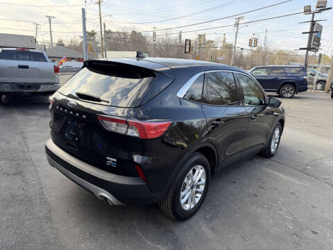 2020 Ford Escape SE
