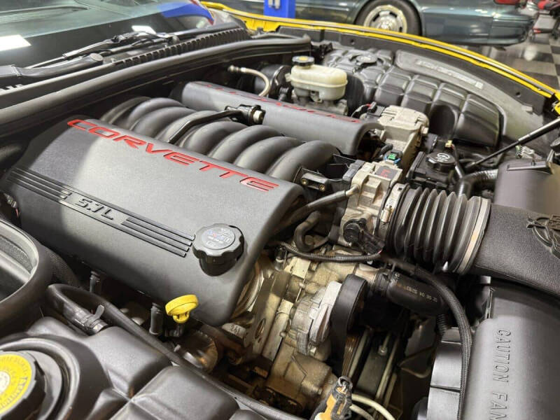 2004 Chevrolet Corvette