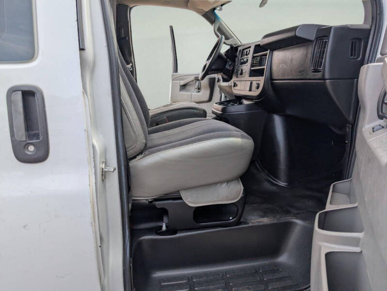 2018 GMC Savana 2500