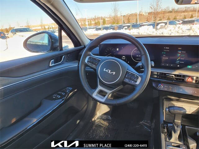 2025 Kia K5 EX