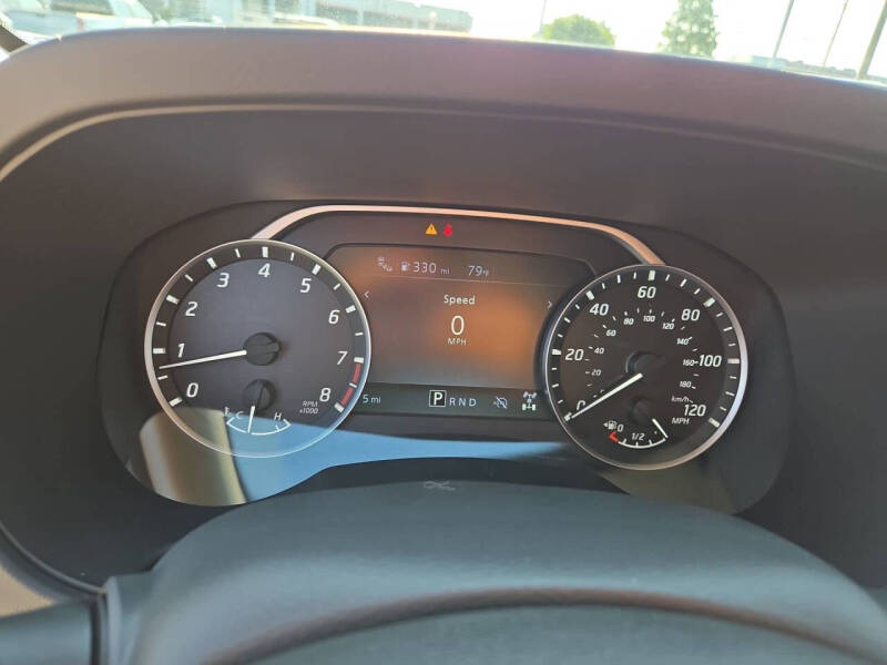 2025 Nissan Frontier SV