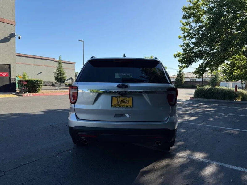 2016 Ford Explorer