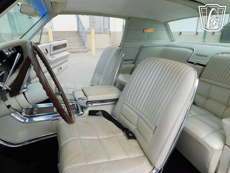 1966 Ford Thunderbird