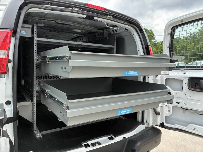 2017 Chevrolet Express 2500