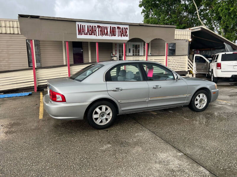 2004 Kia Optima for sale at Malabar Truck and Trade in Palm Bay FL