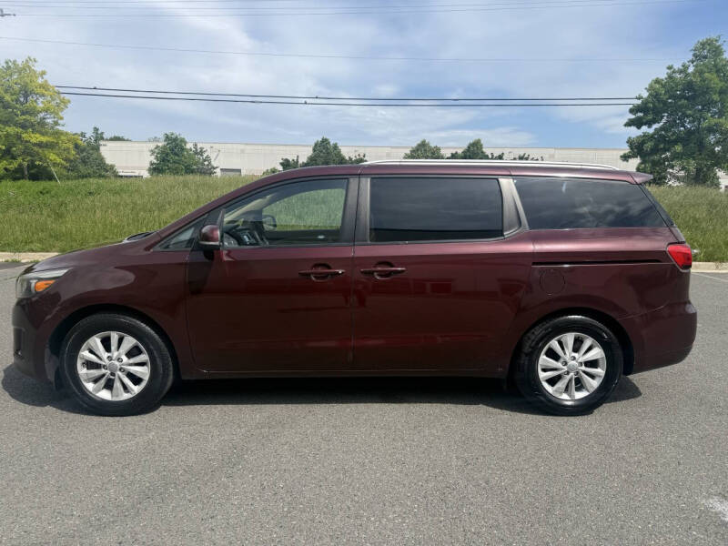 2015 Kia Sedona LX