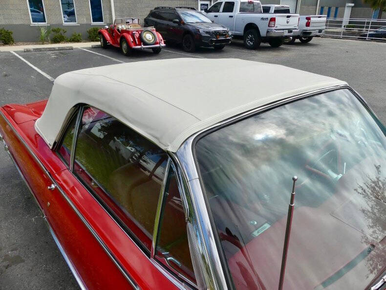 1962 Ford Thunderbird