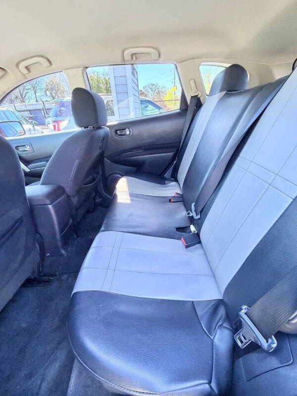 2011 Nissan Rogue SV