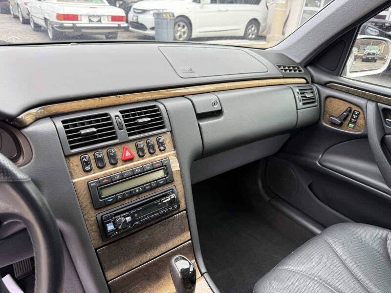 2002 Mercedes-Benz E-Class E 55 AMG